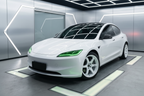 Green headlight Tesla